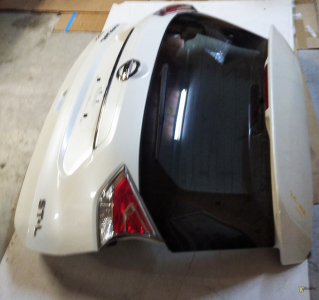 Дверь багажника Nissan X-Trail T32 Rogue