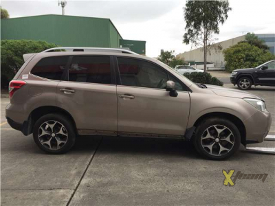 Subaru  Forester S 13 2013 р. 2,0 turbo CVT