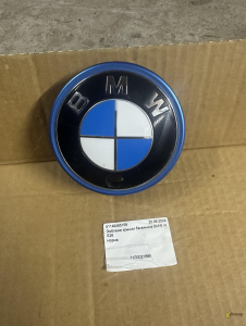 Емблема кришки багажника BMW i4 G26