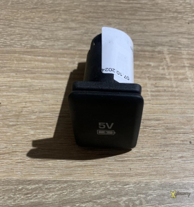 Розетка usb