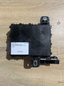 Блок предохранителей M9D314N030AB Jaguar I-PACE