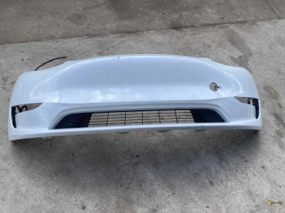 Бампер передний Model Y