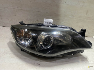 Фара правая Impreza 08-11 галоген черная