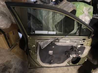 Дверь передняя левая B16 OBK