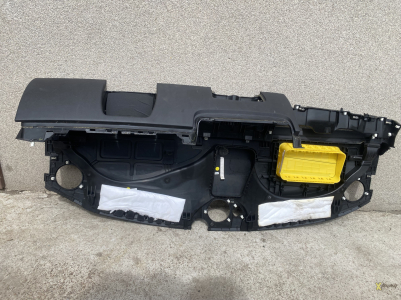 Торпедо передняя панель без AIRBAG Model Y