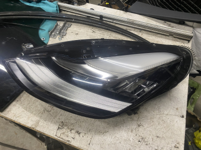 Фара левая LED Model Y