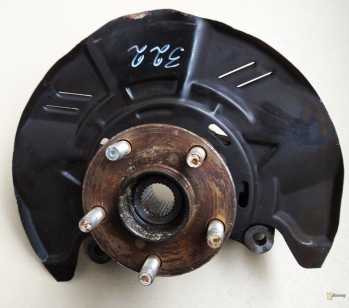 Кулак передний левый B14.S13.G13.G23.G33.G43 13-16
