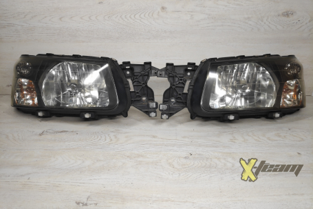 Фара правая Forester 03-05