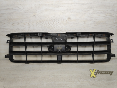 Решетка радиатора Forester 03-05