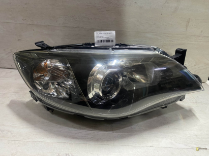Фара правая Impreza 08 черная ксенон 