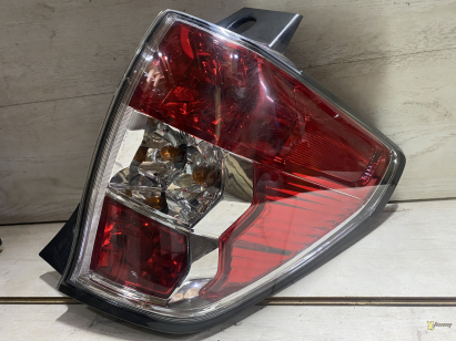 Фонарь задний правый Forester 08-10