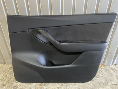 Карта двери передней правая Model Y