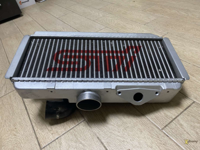Интеркулер Impreza STI 257 05-07