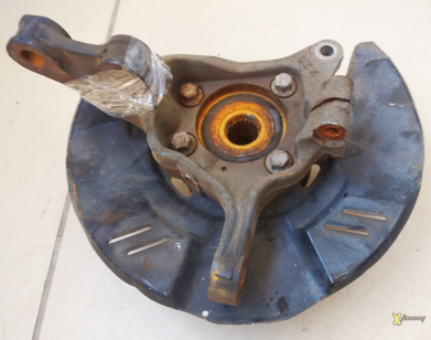 Кулак передний правый  S13.G23.G33.G43 15-17