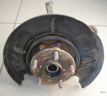 Кулак задний правый B15 OBK 17+
